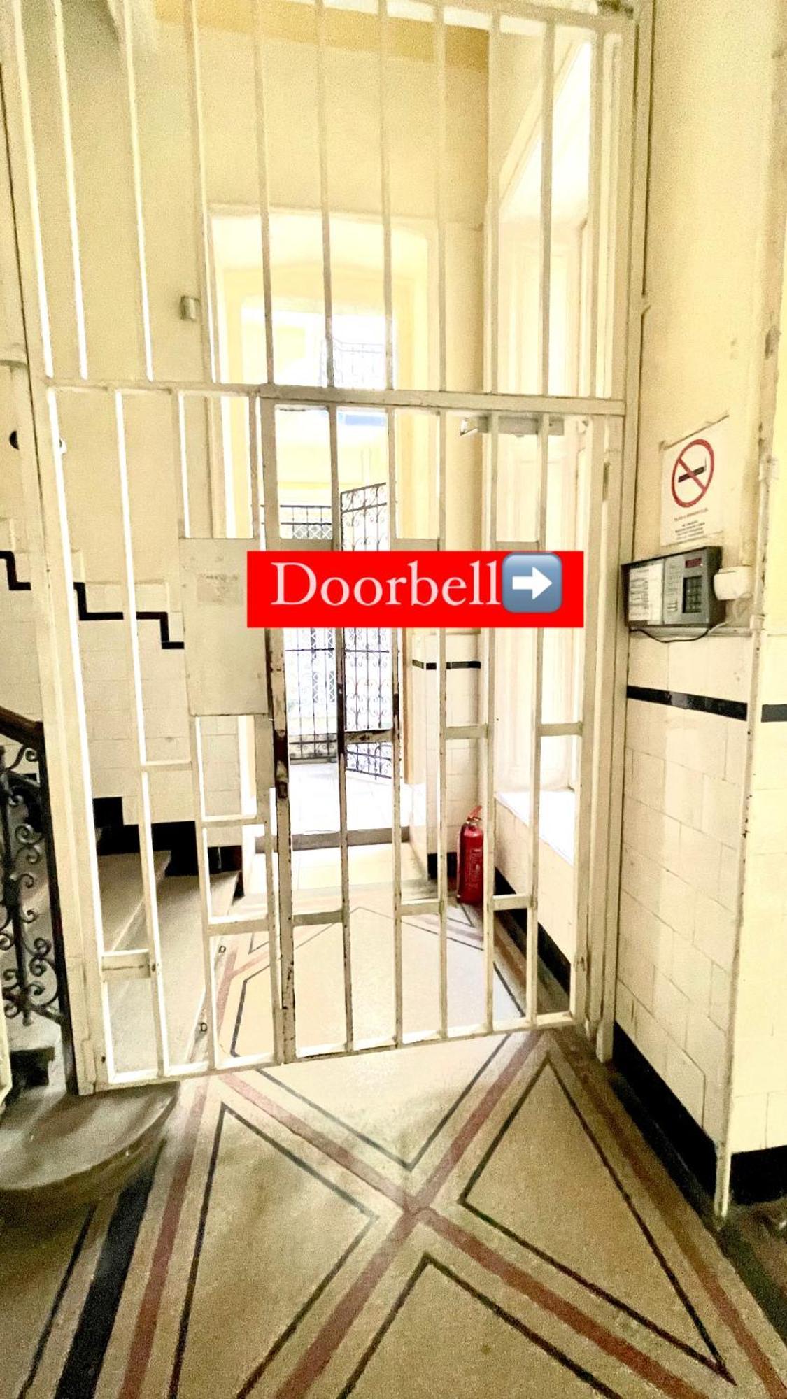 Amazing Swedish 3 Rooms Apartment In The City Center Будапеща Екстериор снимка