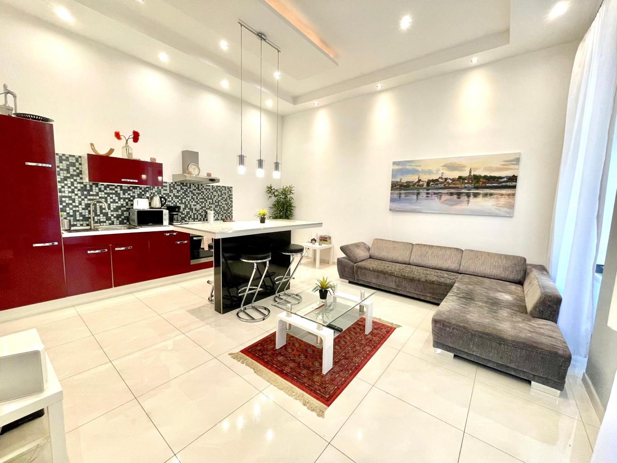 Amazing Swedish 3 Rooms Apartment In The City Center Будапеща Екстериор снимка