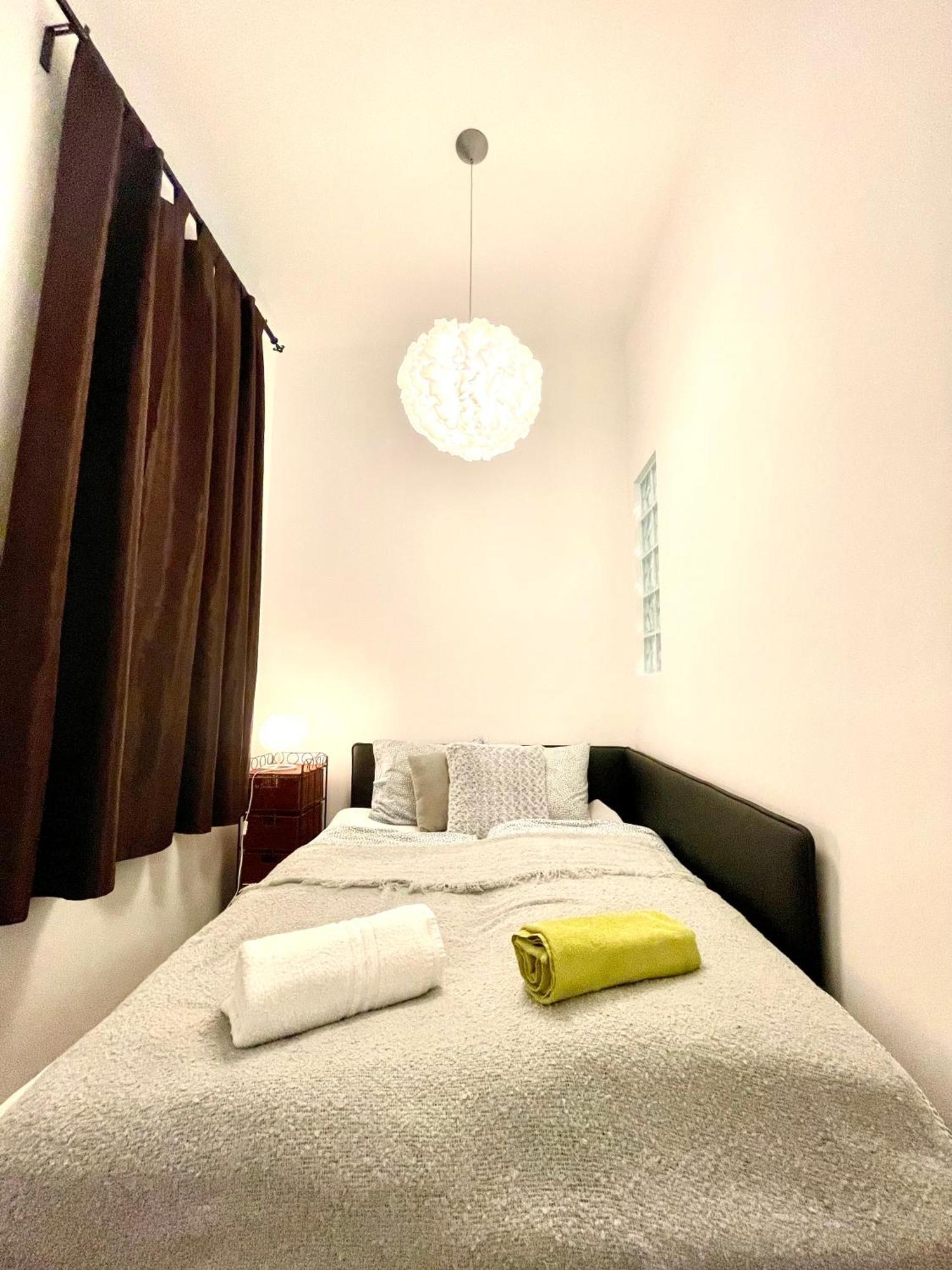 Amazing Swedish 3 Rooms Apartment In The City Center Будапеща Екстериор снимка